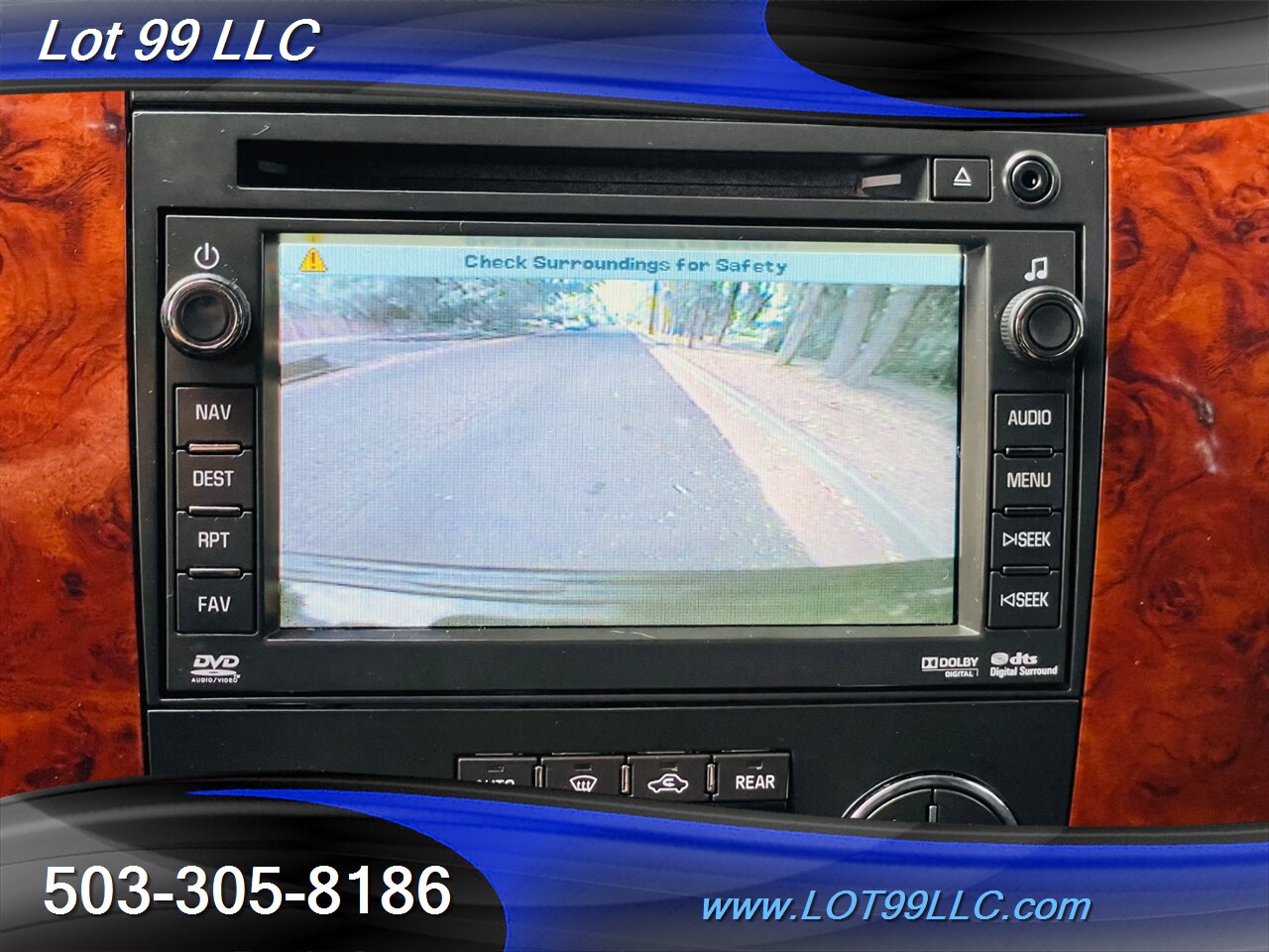 2011 Chevrolet Tahoe 3rd Row Leather DVD Navigation Moon Roof   - Photo 11 - Milwaukie, OR 97267