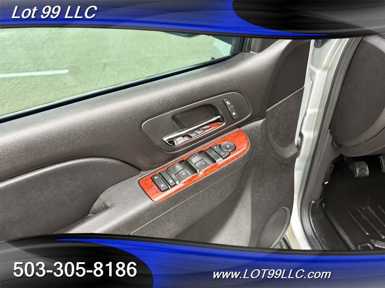 2012 GMC Yukon SLT (Tahoe) 4x4 Htd Leather 3rd Row 8 Pass DVD   - Photo 32 - Milwaukie, OR 97267