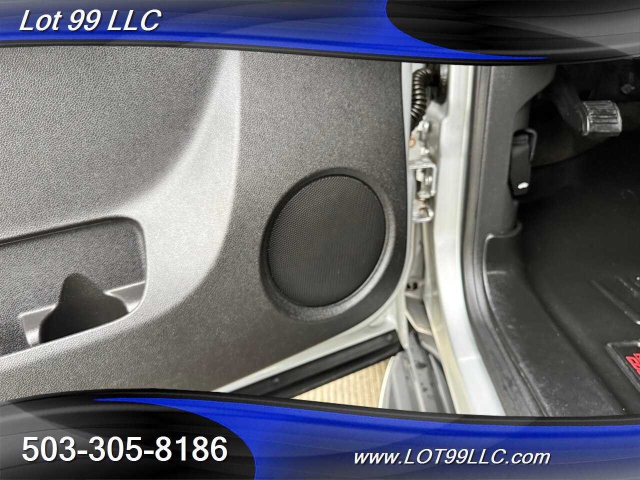 2012 GMC Yukon SLT (Tahoe) 4x4 Htd Leather 3rd Row 8 Pass DVD   - Photo 34 - Milwaukie, OR 97267