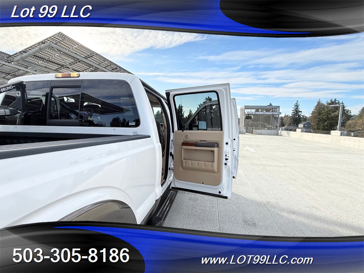 2015 Ford F-350 4x4 103k King Ranch FX4 Diesel 6.7L *WHEELCHAIR*  WHEELCHAIR LIFT and Accessibility Seats - Photo 56 - Milwaukie, OR 97267