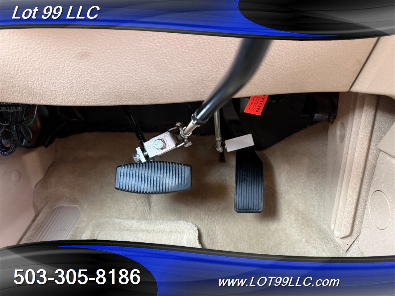 2015 Ford F-350 4x4 103k King Ranch FX4 Diesel 6.7L *WHEELCHAIR*  WHEELCHAIR LIFT and Accessibility Seats - Photo 36 - Milwaukie, OR 97267