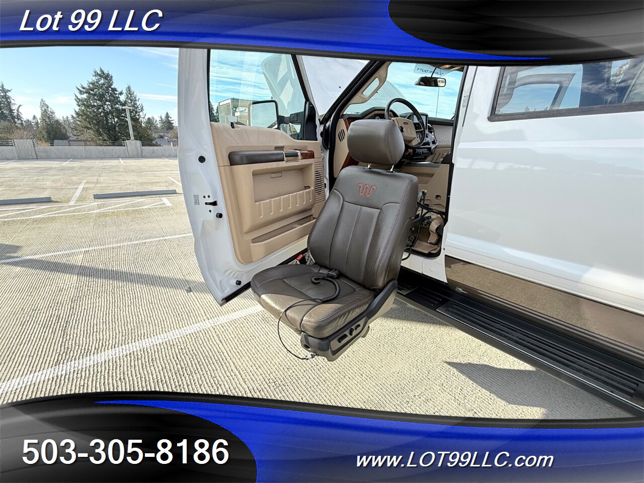 2015 Ford F-350 4x4 103k King Ranch FX4 Diesel 6.7L *WHEELCHAIR*  WHEELCHAIR LIFT and Accessibility Seats - Photo 1 - Milwaukie, OR 97267