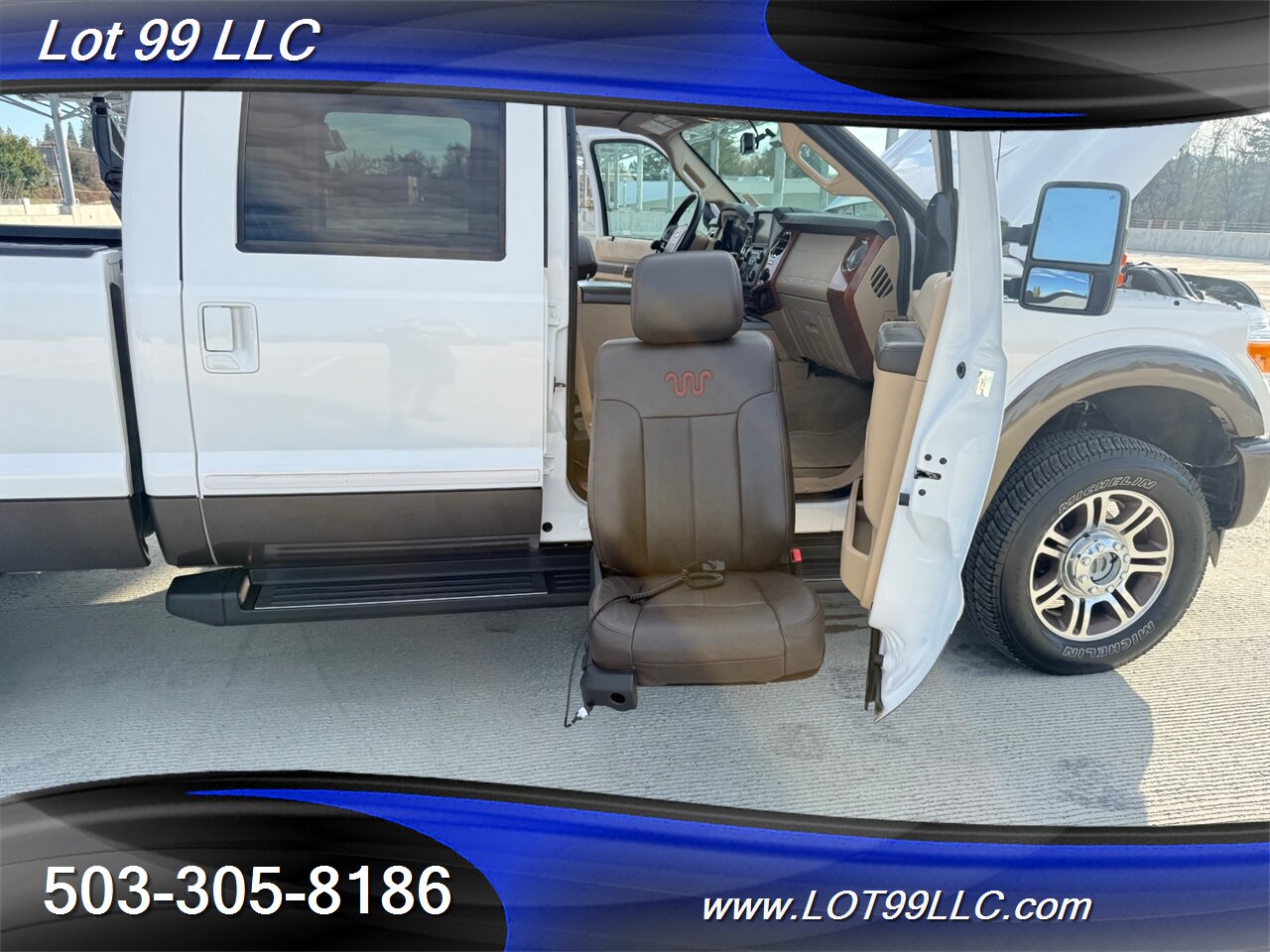 2015 Ford F-350 4x4 103k King Ranch FX4 Diesel 6.7L *WHEELCHAIR*  WHEELCHAIR LIFT and Accessibility Seats - Photo 3 - Milwaukie, OR 97267