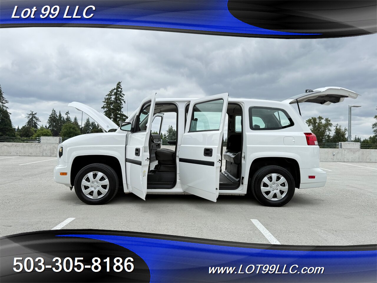 2012 Mobility Ventures MV-1 136k - 4.6L V8 - WHEELCHAIR VAN 6 Passenger Power Side Ramp - Photo 32 - Milwaukie, OR 97267