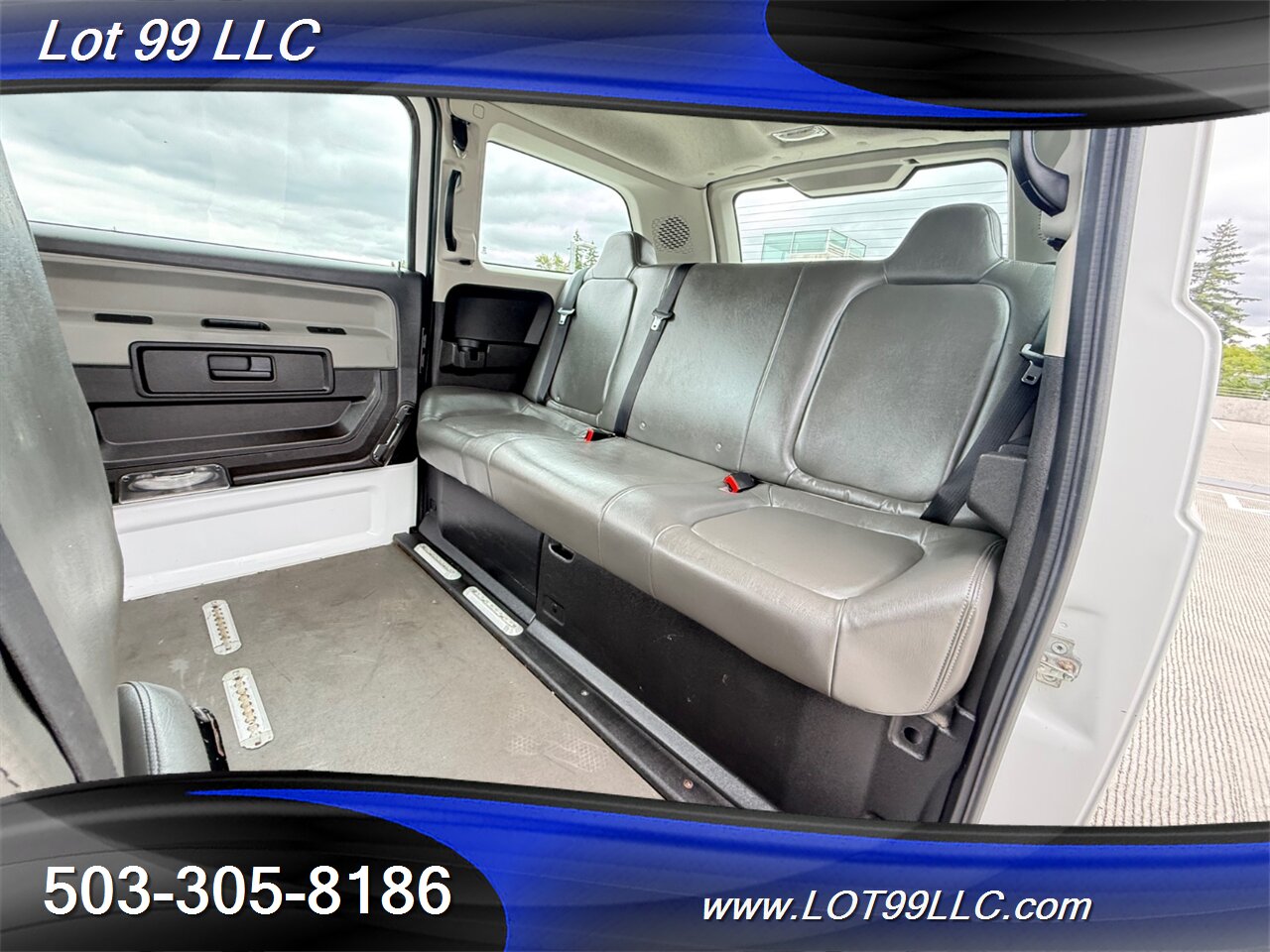 2012 Mobility Ventures MV-1 136k - 4.6L V8 - WHEELCHAIR VAN 6 Passenger Power Side Ramp - Photo 6 - Milwaukie, OR 97267