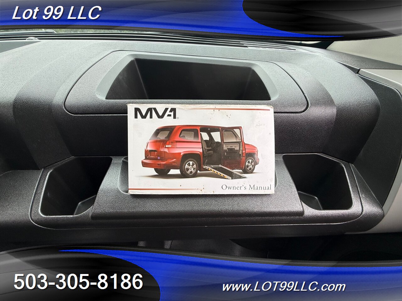 2012 Mobility Ventures MV-1 136k - 4.6L V8 - WHEELCHAIR VAN 6 Passenger Power Side Ramp - Photo 44 - Milwaukie, OR 97267