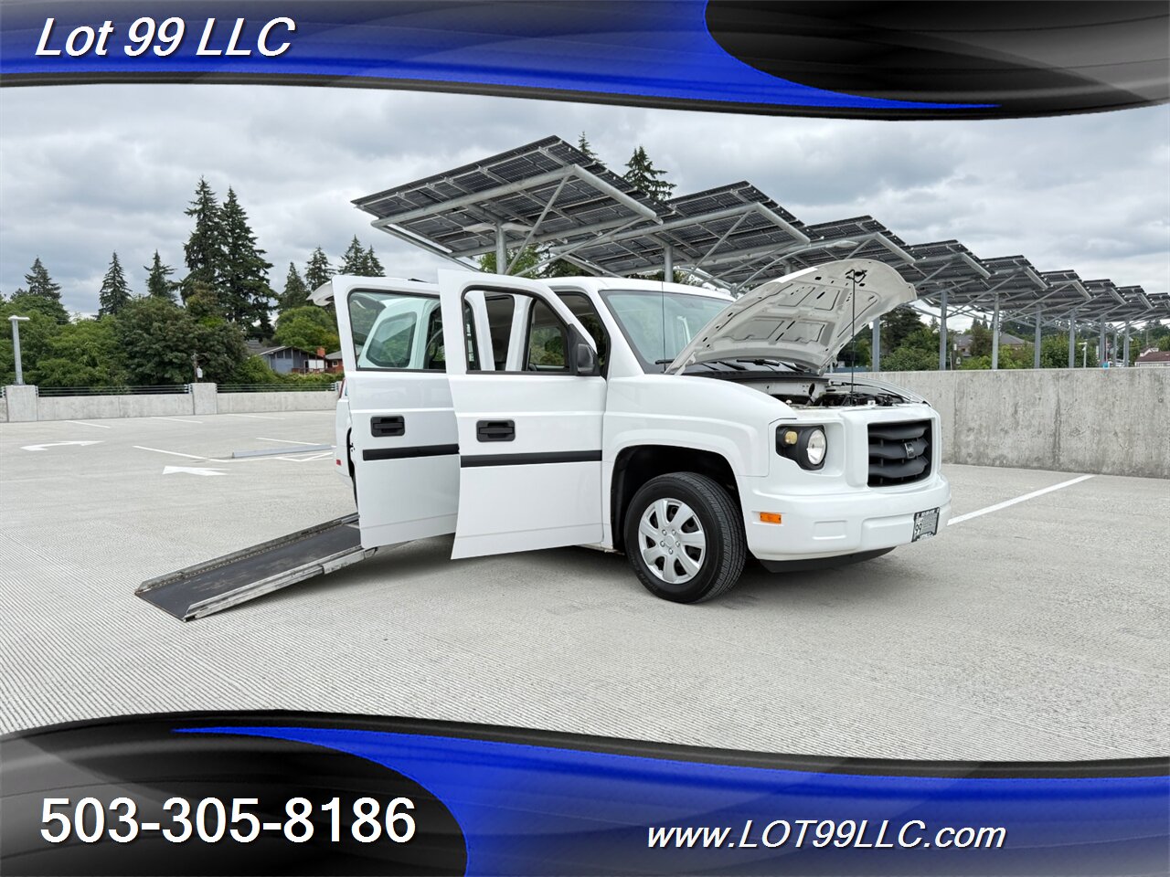 2012 Mobility Ventures MV-1 136k - 4.6L V8 - WHEELCHAIR VAN 6 Passenger Power Side Ramp - Photo 35 - Milwaukie, OR 97267