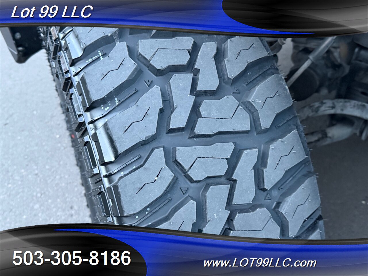 2016 Chevrolet Suburban LT 4x4 99k Lifted Leather New 35 " Tires - Photo 30 - Milwaukie, OR 97267