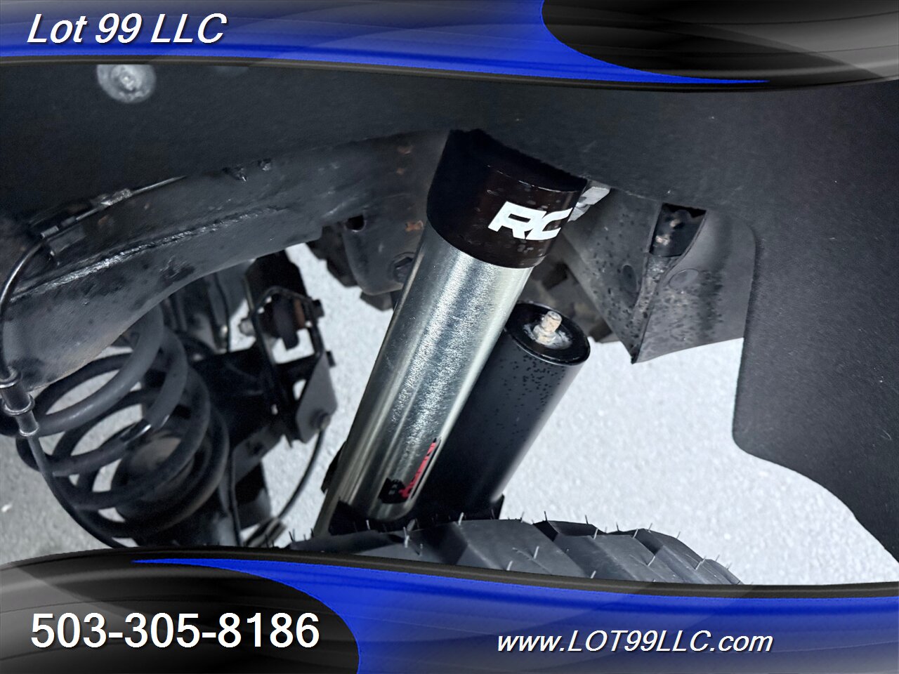 2016 Chevrolet Suburban LT 4x4 99k Lifted Leather New 35 " Tires - Photo 4 - Milwaukie, OR 97267