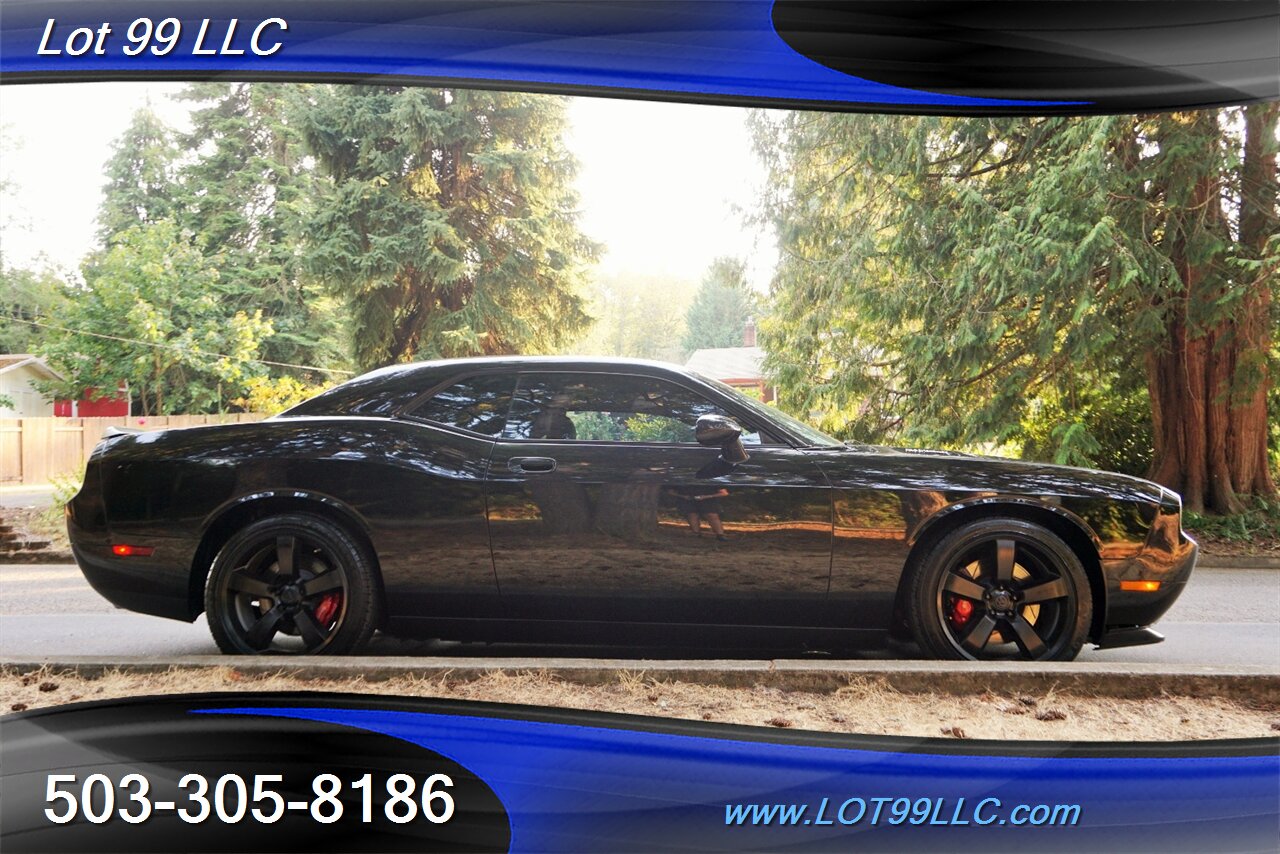 2008 Dodge Challenger SRT8 HEMI V8 ONLY 6.1L Auto Heated Leather Moon - Photo 8 - Milwaukie, OR 97267