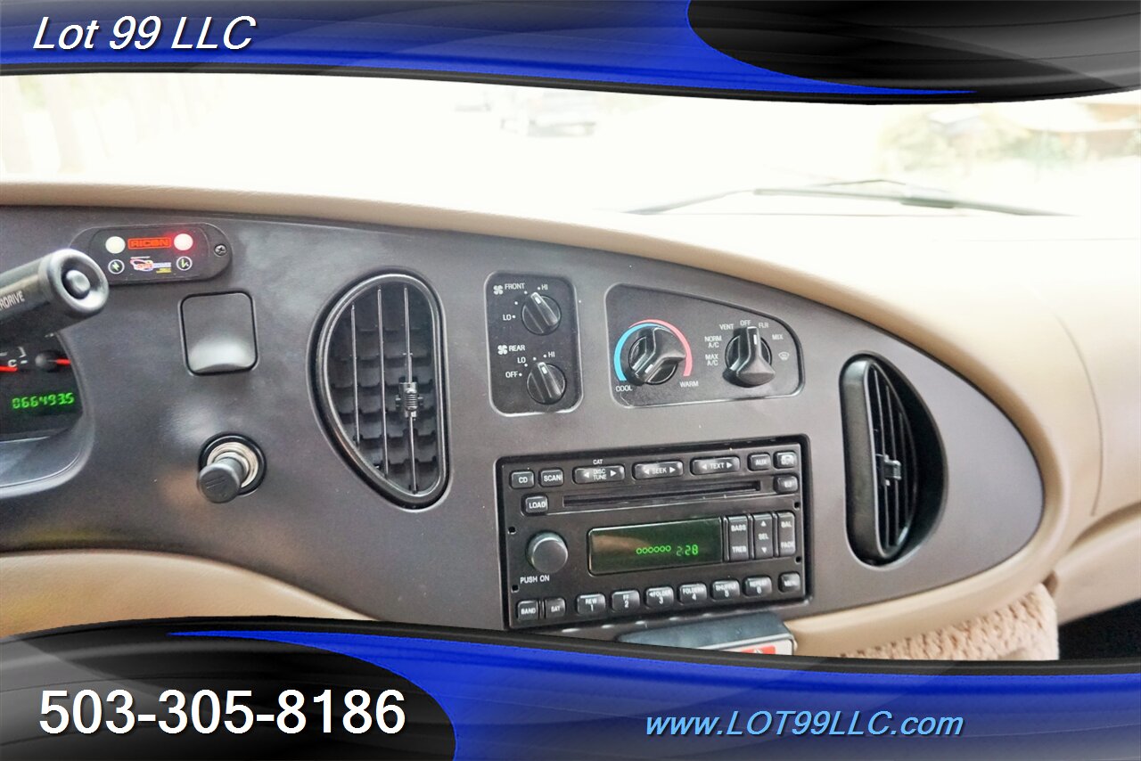 2006 Ford E-Series Chassis E350 Econoline 66K WheelChair HIGH ROOF Power Ramp - Photo 19 - Milwaukie, OR 97267