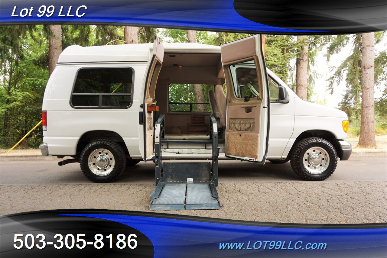 2006 Ford E-Series Chassis E350 Econoline 66K WheelChair HIGH ROOF Power Ramp - Photo 1 - Milwaukie, OR 97267