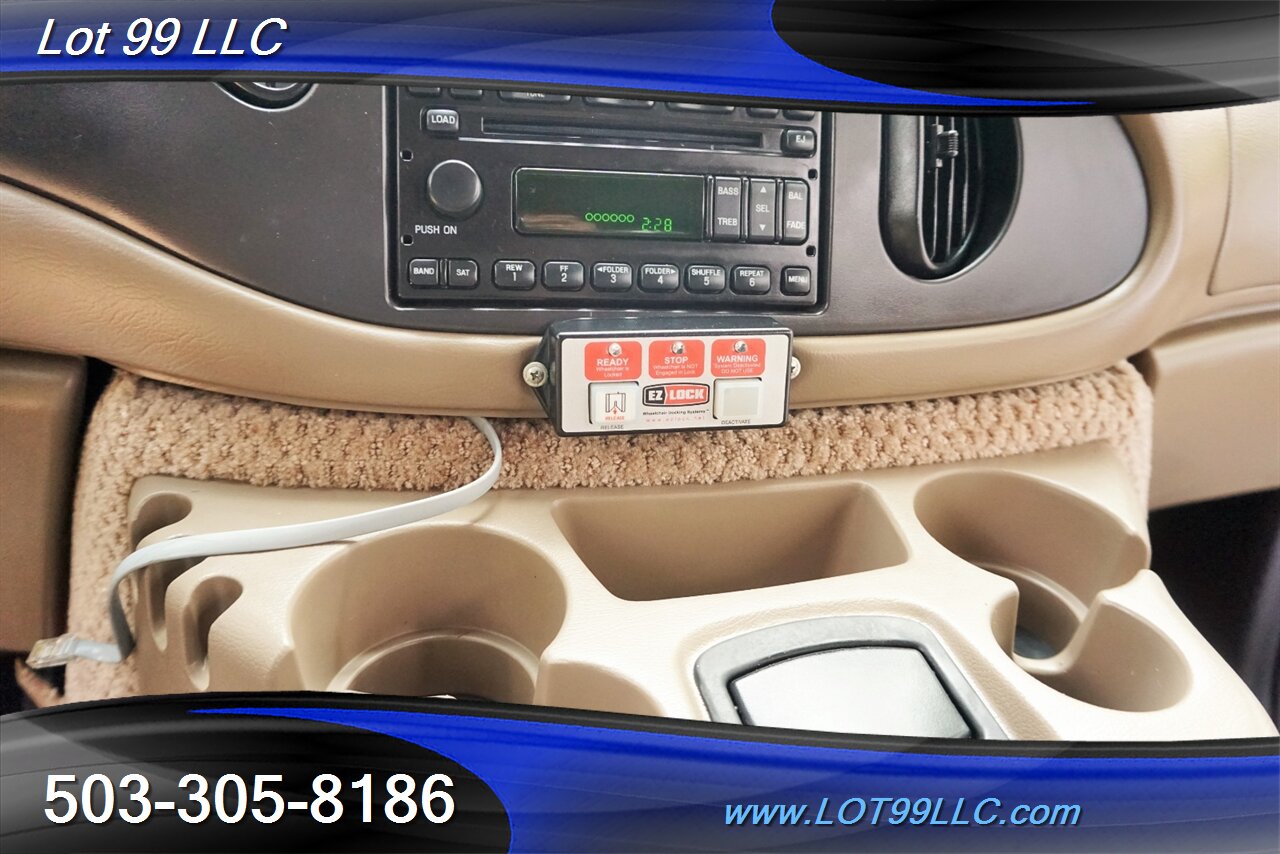 2006 Ford E-Series Chassis E350 Econoline 66K WheelChair HIGH ROOF Power Ramp - Photo 24 - Milwaukie, OR 97267
