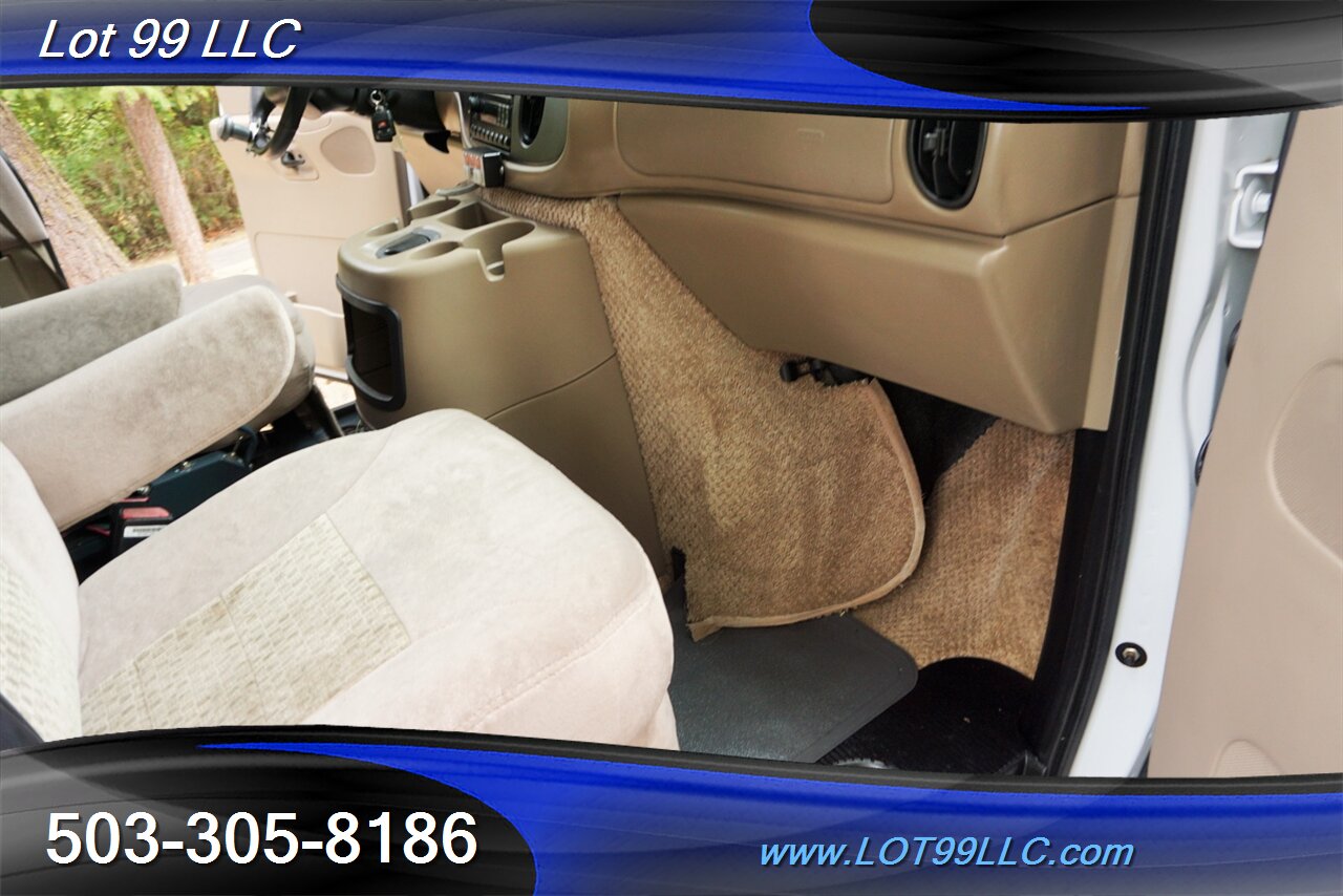 2006 Ford E-Series Chassis E350 Econoline 66K WheelChair HIGH ROOF Power Ramp - Photo 30 - Milwaukie, OR 97267