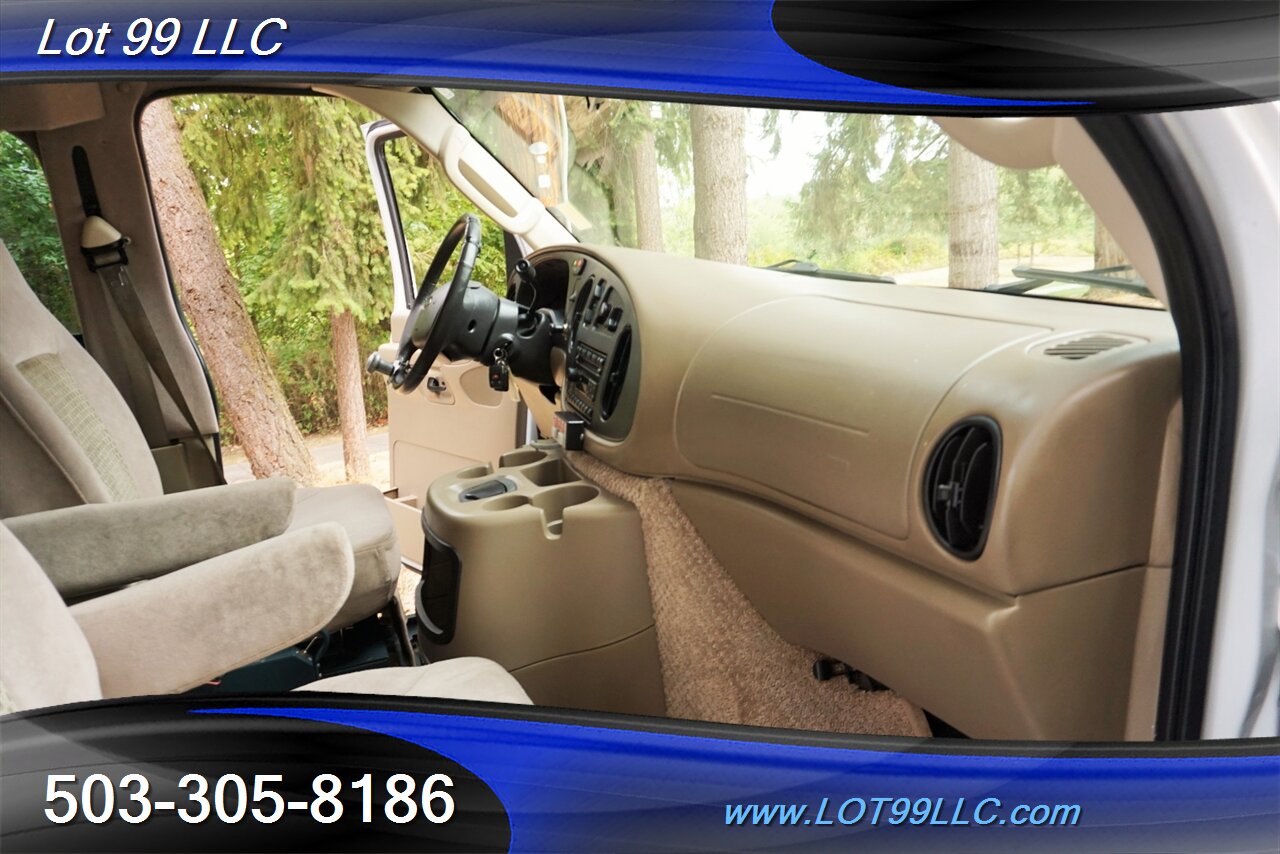 2006 Ford E-Series Chassis E350 Econoline 66K WheelChair HIGH ROOF Power Ramp - Photo 15 - Milwaukie, OR 97267