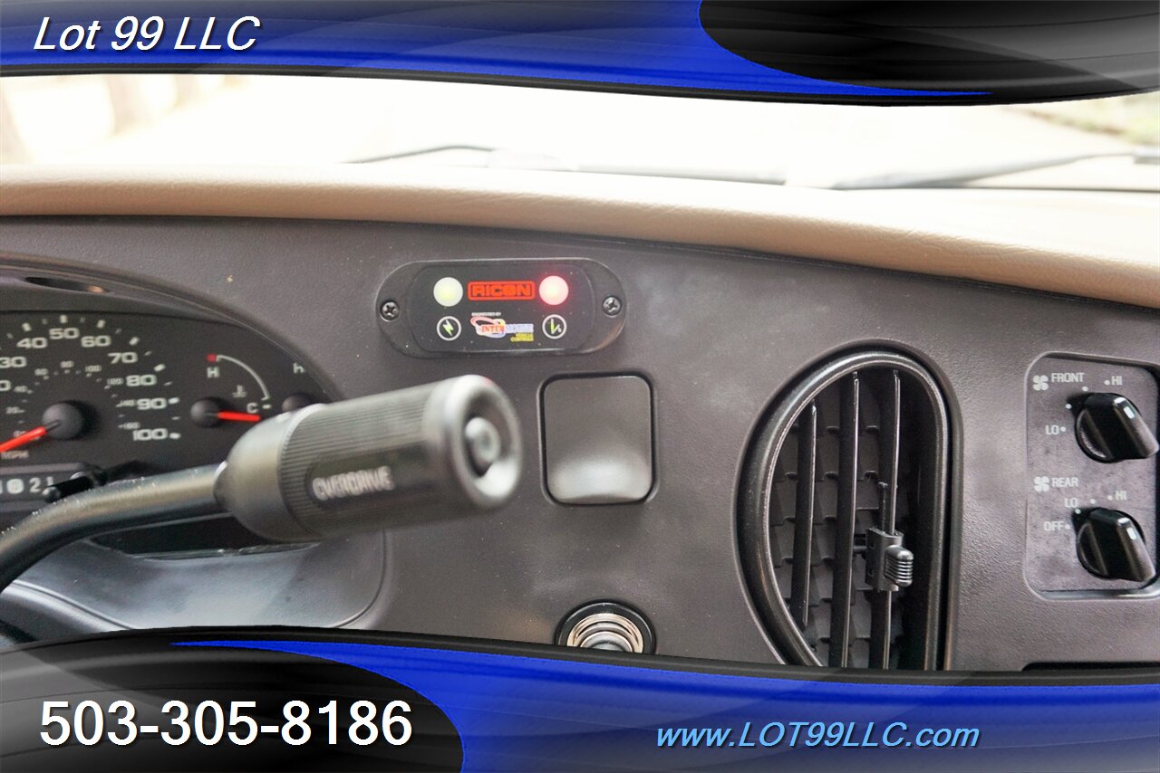 2006 Ford E-Series Chassis E350 Econoline 66K WheelChair HIGH ROOF Power Ramp - Photo 23 - Milwaukie, OR 97267