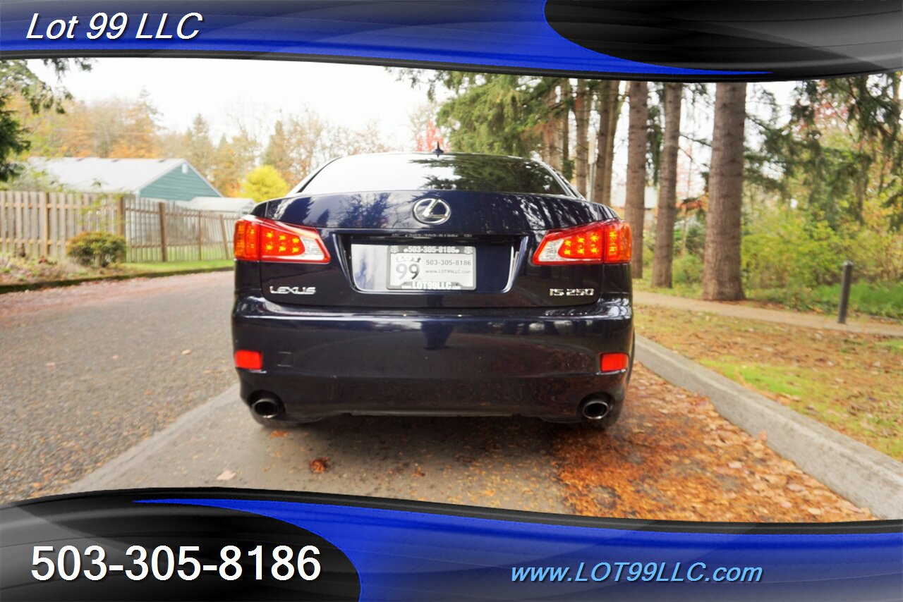 2009 Lexus IS 250 Sedan Only 110k Heated Leather Seats Moon Roof   - Photo 10 - Milwaukie, OR 97267