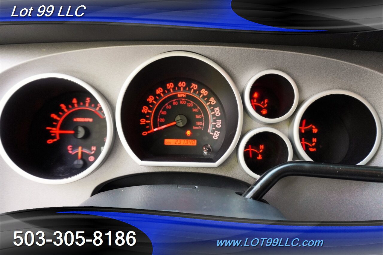 2012 Toyota Tundra Grade 4x4 V8 4.6L Auto CREWMAX Short Bed 2 OWNERS   - Photo 21 - Milwaukie, OR 97267