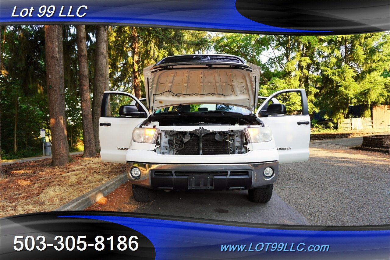 2012 Toyota Tundra Grade 4x4 V8 4.6L Auto CREWMAX Short Bed 2 OWNERS   - Photo 27 - Milwaukie, OR 97267