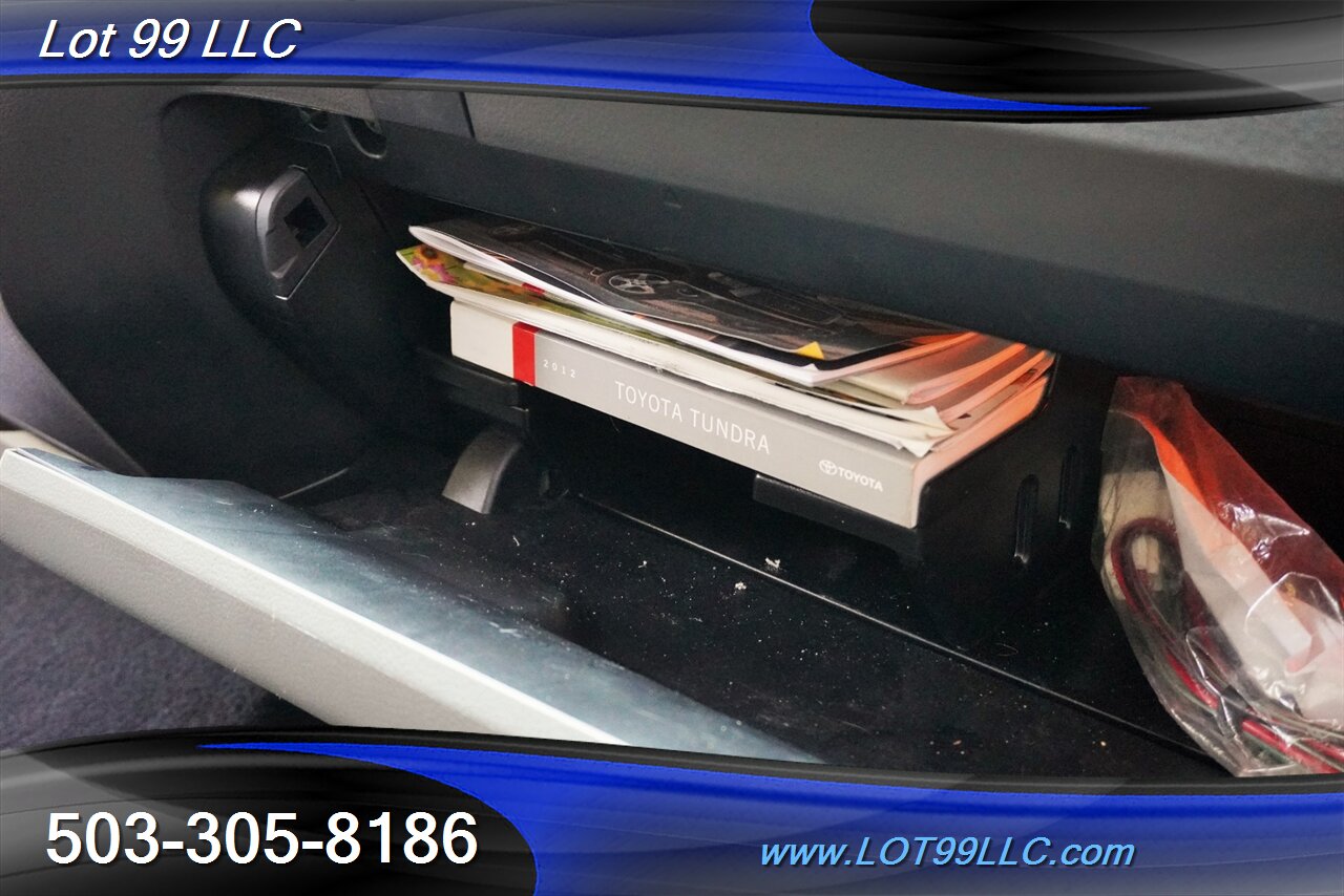 2012 Toyota Tundra Grade 4x4 V8 4.6L Auto CREWMAX Short Bed 2 OWNERS   - Photo 34 - Milwaukie, OR 97267