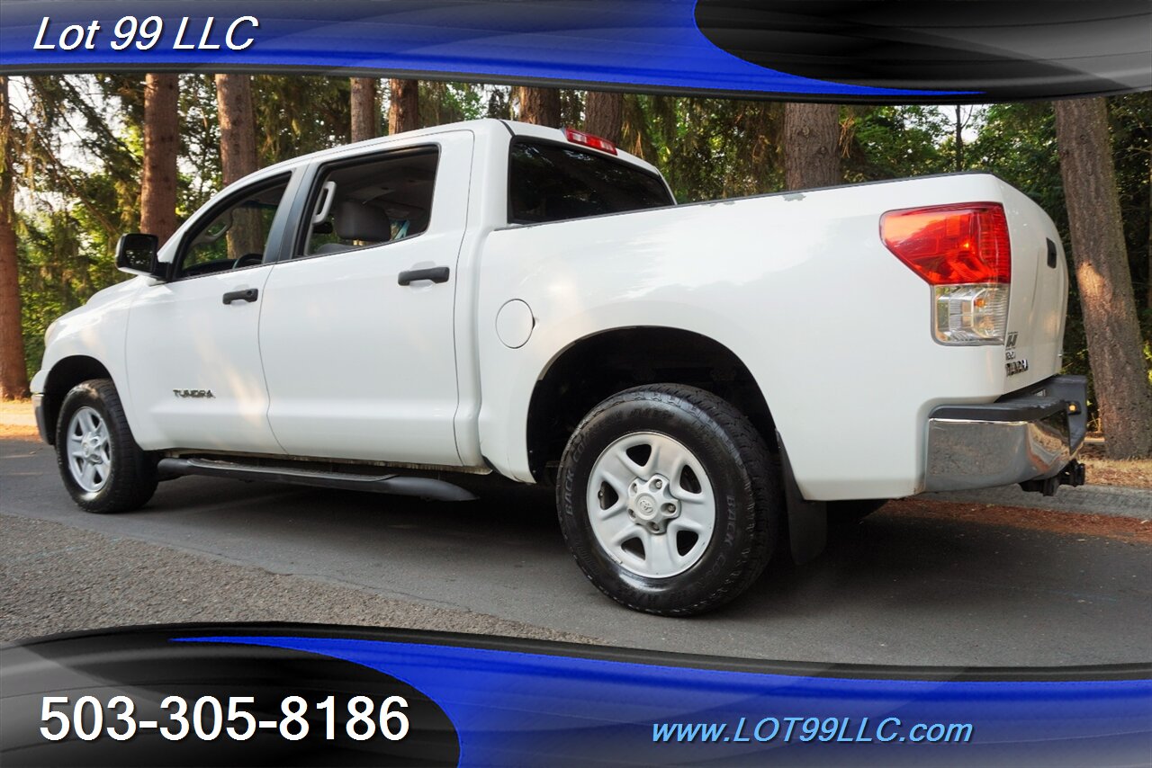 2012 Toyota Tundra Grade 4x4 V8 4.6L Auto CREWMAX Short Bed 2 OWNERS   - Photo 11 - Milwaukie, OR 97267