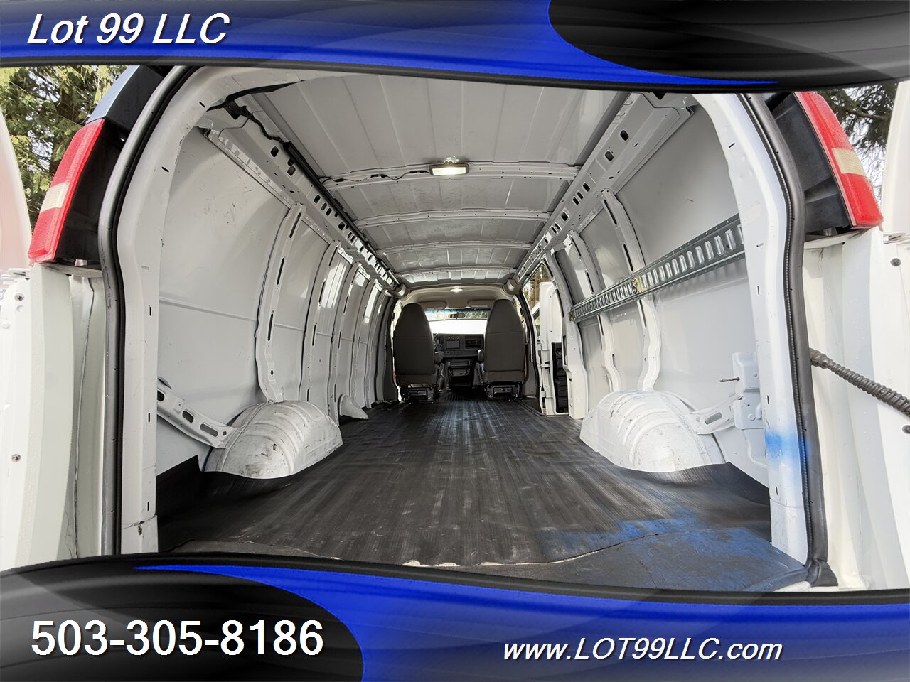 2012 GMC Savana 3500 102k Duramax 6.6L Diesel Turbo V8 Cargo Van   - Photo 17 - Milwaukie, OR 97267