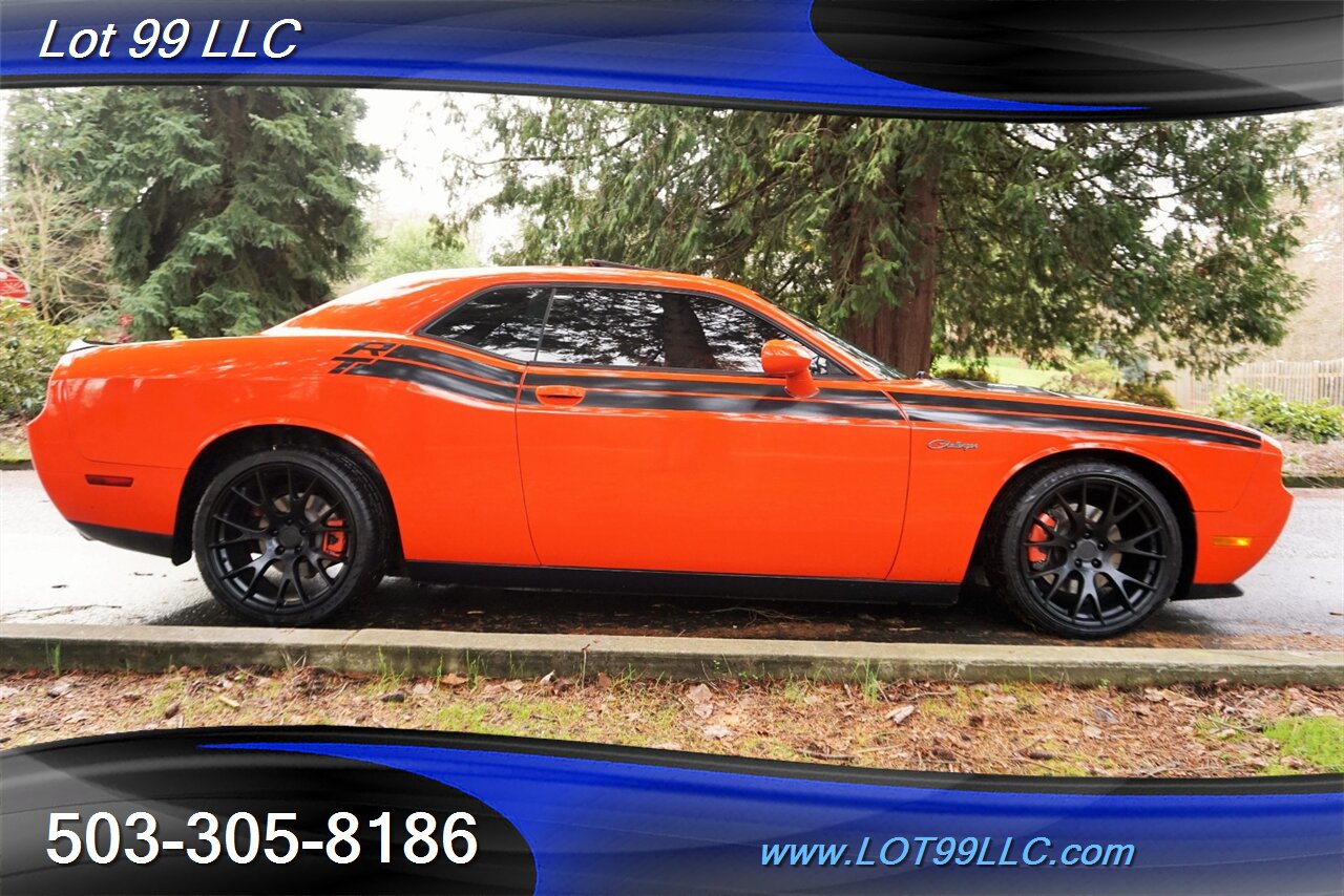 2013 Dodge Challenger R/T V8 HEMI Auto Heated Leather Pano Moon GPS 20S   - Photo 8 - Milwaukie, OR 97267