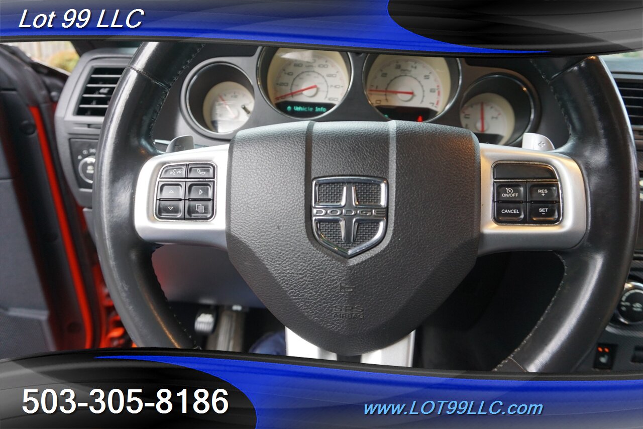 2013 Dodge Challenger R/T V8 HEMI Auto Heated Leather Pano Moon GPS 20S   - Photo 19 - Milwaukie, OR 97267