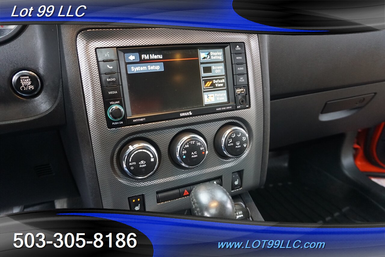 2013 Dodge Challenger R/T V8 HEMI Auto Heated Leather Pano Moon GPS 20S   - Photo 20 - Milwaukie, OR 97267