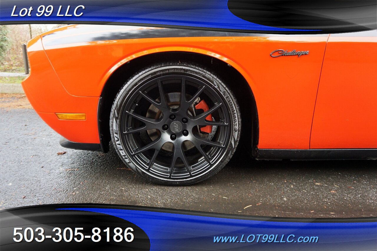 2013 Dodge Challenger R/T V8 HEMI Auto Heated Leather Pano Moon GPS 20S   - Photo 4 - Milwaukie, OR 97267