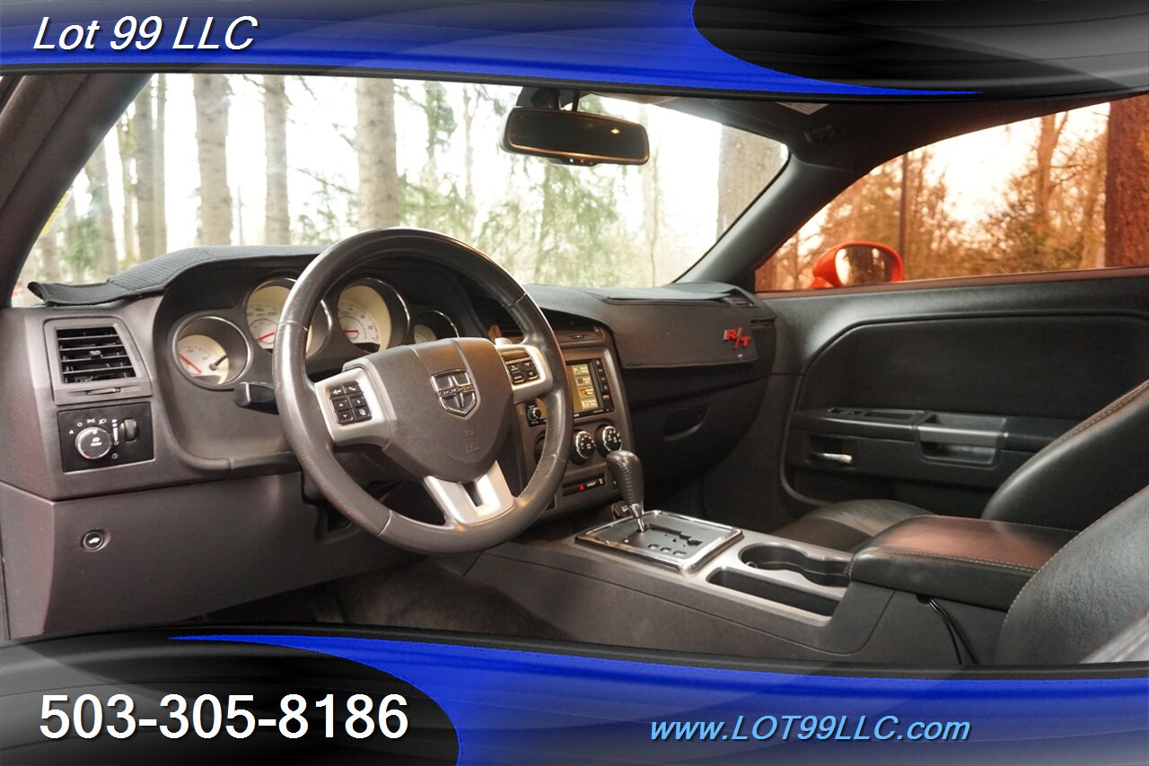 2013 Dodge Challenger R/T V8 HEMI Auto Heated Leather Pano Moon GPS 20S   - Photo 12 - Milwaukie, OR 97267