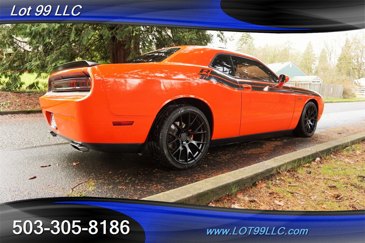 2013 Dodge Challenger R/T V8 HEMI Auto Heated Leather Pano Moon GPS 20S   - Photo 9 - Milwaukie, OR 97267