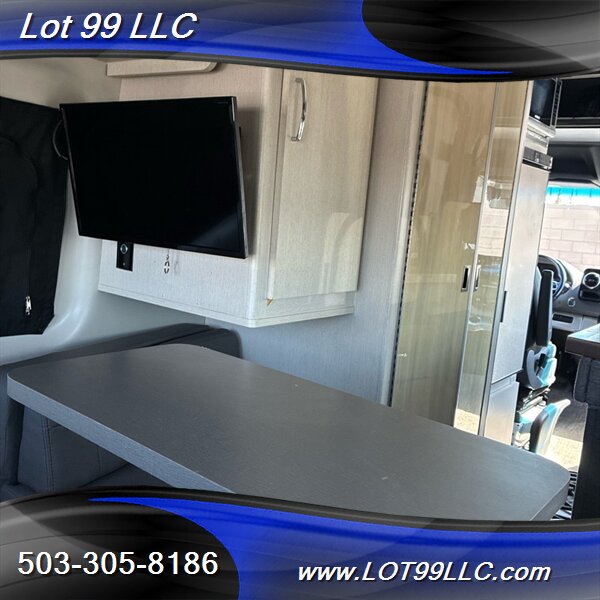 2020 Mercedes-Benz Sprinter 2500 4x4 Diesel *Thor Sanctuary 19P* Overland Conversion Class B Camper Vans - Photo 11 - Milwaukie, OR 97267