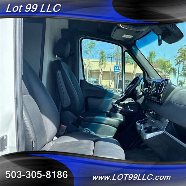 2020 Mercedes-Benz Sprinter 2500 4x4 Diesel *Thor Sanctuary 19P* Overland Conversion Class B Camper Vans - Photo 15 - Milwaukie, OR 97267