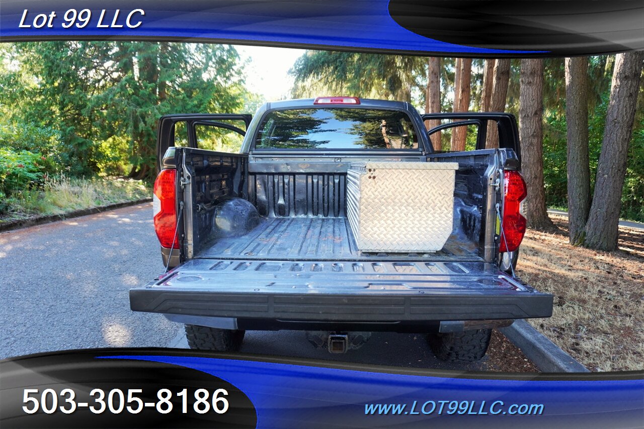 2016 Toyota Tundra SR5 4X4 Crew Max V8 5.7L Auto Short Bed LIFTED LIFTED Black 20 Wheels Newer OFF ROAD TIRES - Photo 33 - Milwaukie, OR 97267