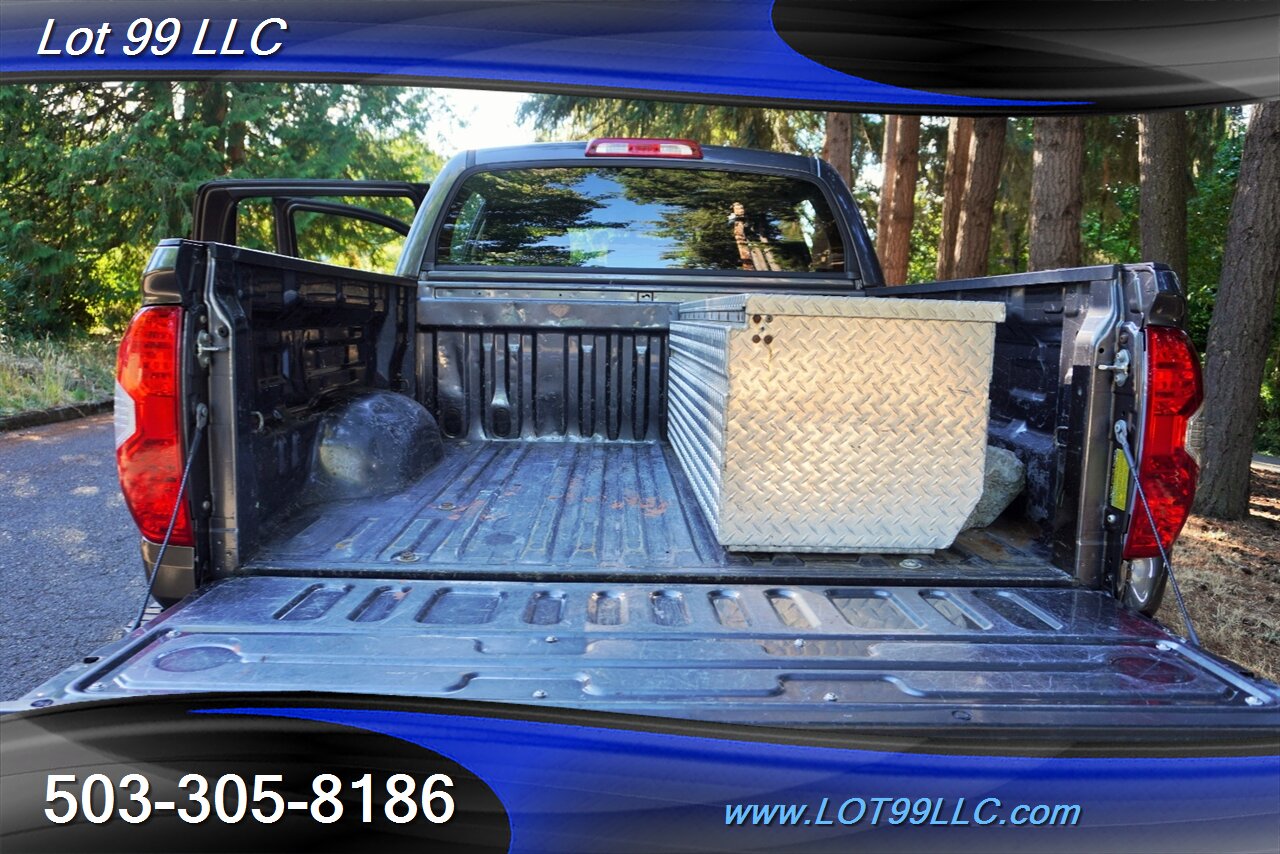 2016 Toyota Tundra SR5 4X4 Crew Max V8 5.7L Auto Short Bed LIFTED LIFTED Black 20 Wheels Newer OFF ROAD TIRES - Photo 15 - Milwaukie, OR 97267