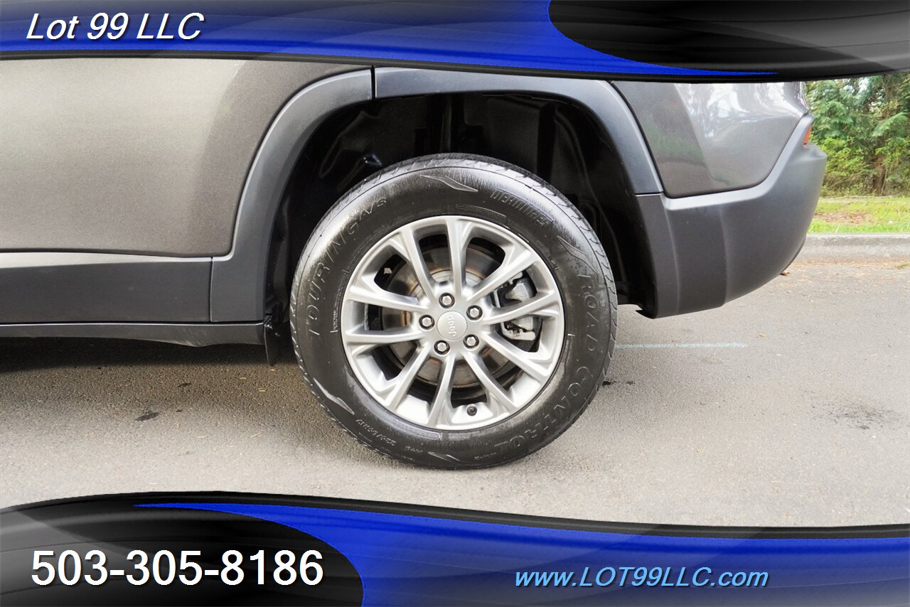 2019 Jeep Cherokee Latitude Plus 4X4 Only 56K Low MIles Premium Wheel  Newer Tires 29 MPG - Photo 35 - Milwaukie, OR 97267