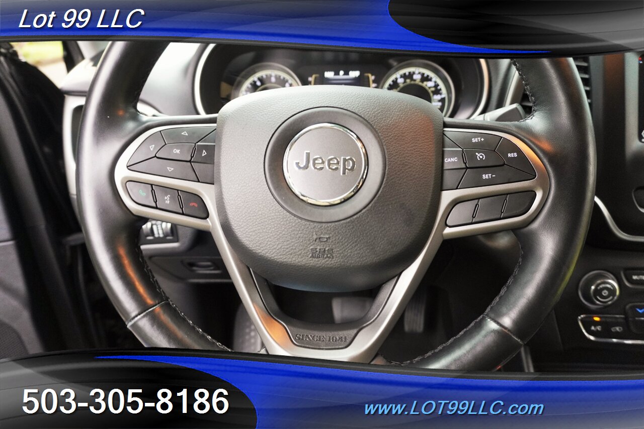 2019 Jeep Cherokee Latitude Plus 4X4 Only 56K Low MIles Premium Wheel  Newer Tires 29 MPG - Photo 24 - Milwaukie, OR 97267