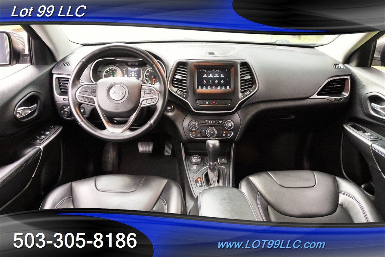 2019 Jeep Cherokee Latitude Plus 4X4 Only 56K Low MIles Premium Wheel  Newer Tires 29 MPG - Photo 2 - Milwaukie, OR 97267