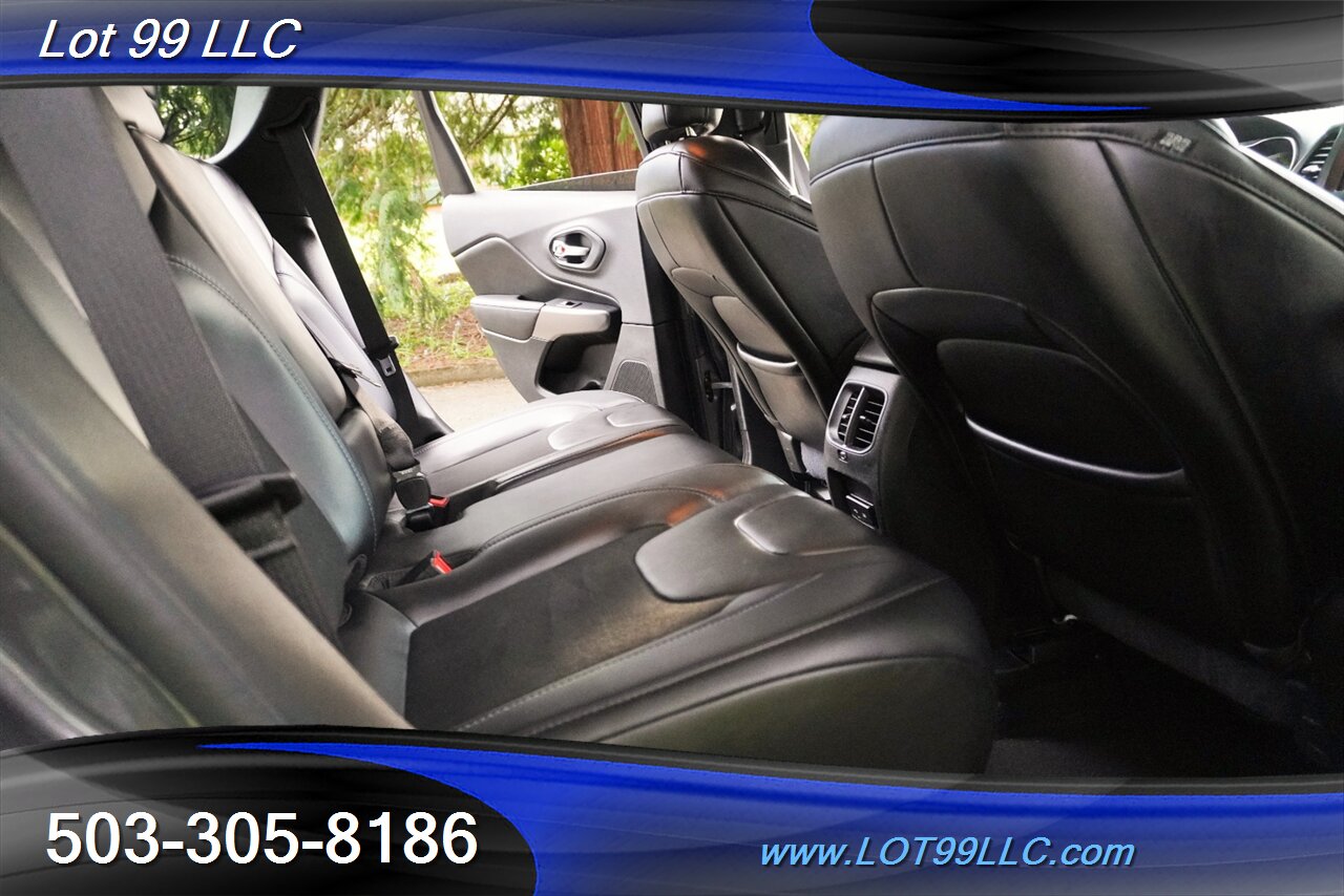 2019 Jeep Cherokee Latitude Plus 4X4 Only 56K Low MIles Premium Wheel  Newer Tires 29 MPG - Photo 16 - Milwaukie, OR 97267