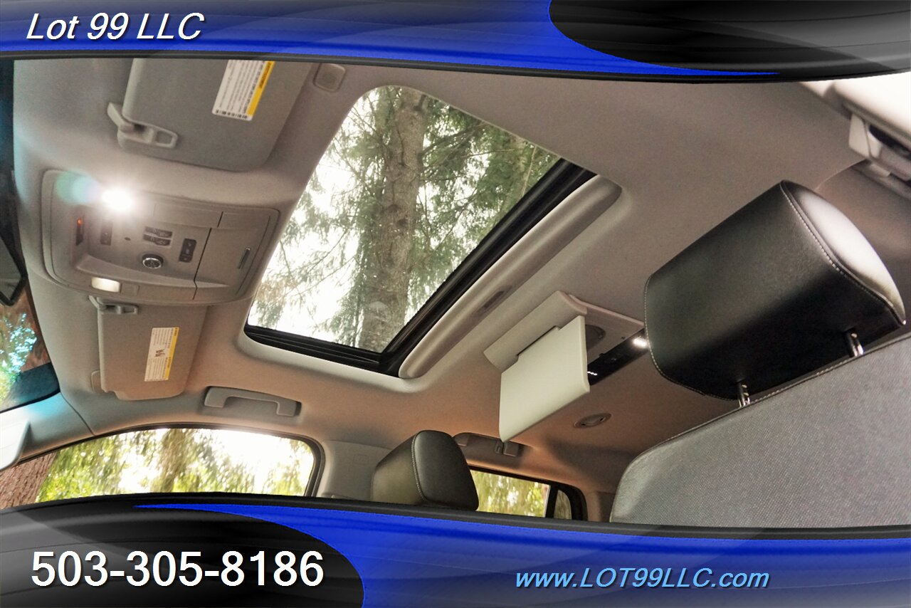 2017 Chevrolet Tahoe Premier 4X4 V8 5.3L Heated Leather Moon 2 OWNERS - Photo 3 - Milwaukie, OR 97267
