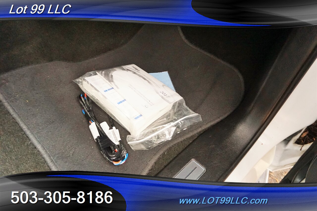 2017 Chevrolet Tahoe Premier 4X4 V8 5.3L Heated Leather Moon 2 OWNERS - Photo 39 - Milwaukie, OR 97267