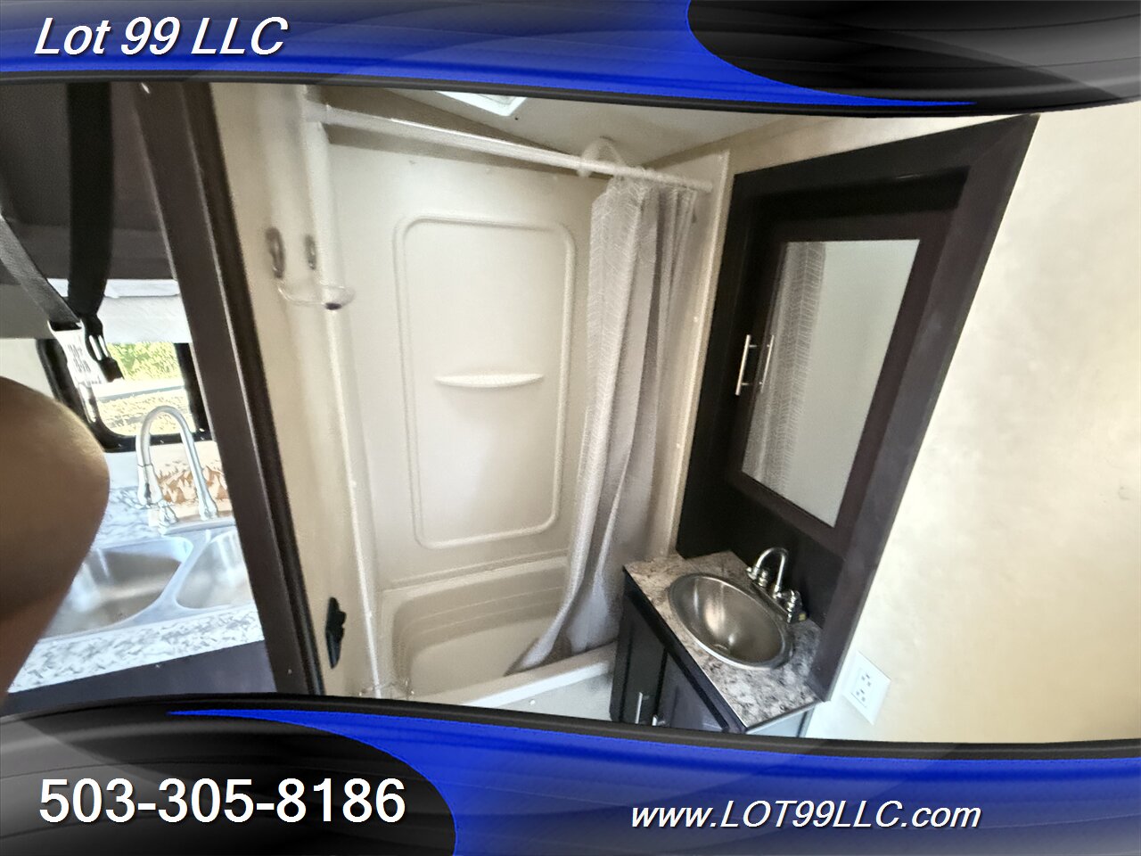 2019 Dune Sport Firestorm **TOY HAULER** Generator Shower Bunks - Photo 86 - Milwaukie, OR 97267