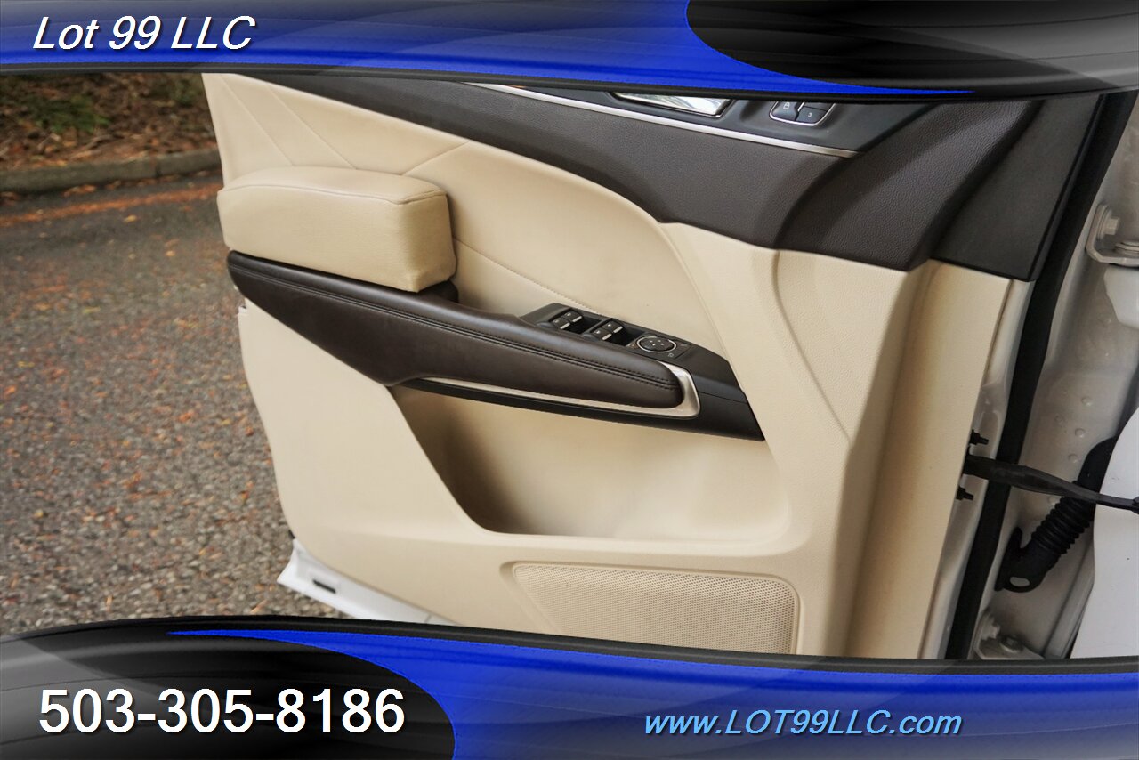 2016 Lincoln MKC Suv Heated Leather Pano Moon Roof Chrome Wheels   - Photo 26 - Milwaukie, OR 97267