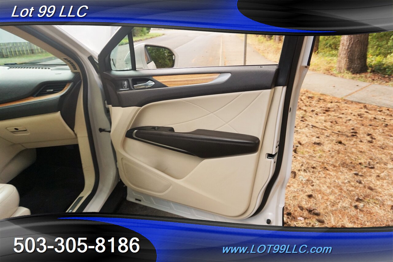 2016 Lincoln MKC Suv Heated Leather Pano Moon Roof Chrome Wheels   - Photo 37 - Milwaukie, OR 97267