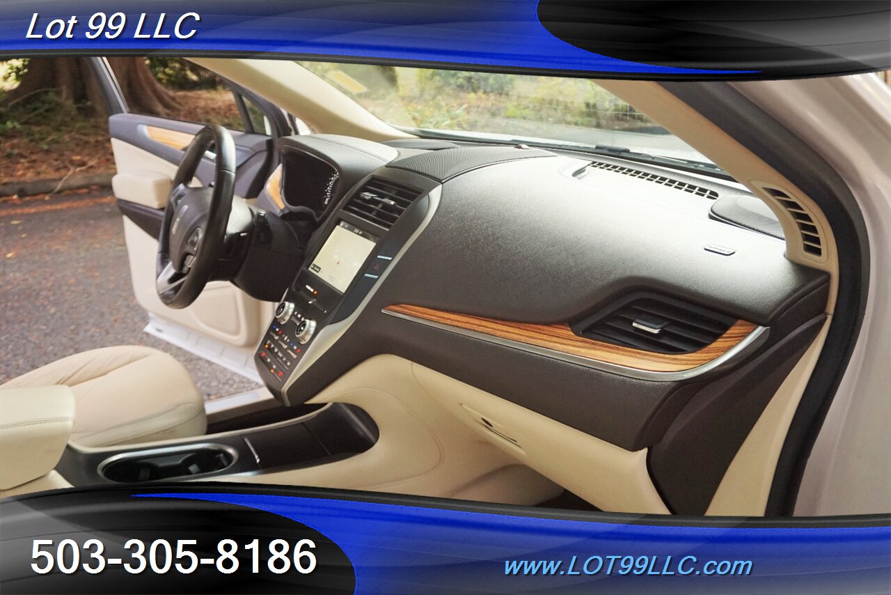 2016 Lincoln MKC Suv Heated Leather Pano Moon Roof Chrome Wheels   - Photo 16 - Milwaukie, OR 97267