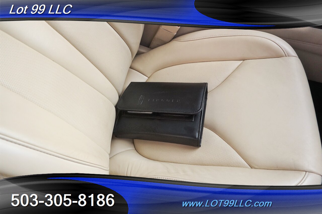 2016 Lincoln MKC Suv Heated Leather Pano Moon Roof Chrome Wheels   - Photo 38 - Milwaukie, OR 97267