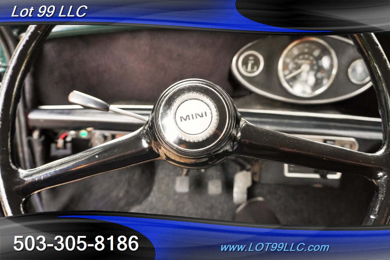 1974 MINI Cooper Classic British Racing Green 4 Speed White Roof   - Photo 14 - Milwaukie, OR 97267