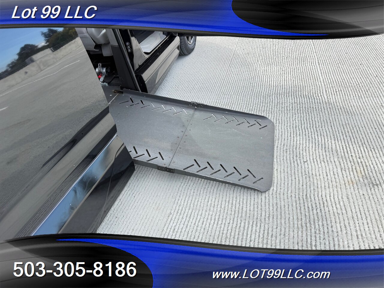 2011 Honda Odyssey EX WHEELCHAIR VAN Kneeling 30 " Power Ramp B&D TURN  TRANSFER SEAT  NEW TIRES Navigation - Photo 34 - Milwaukie, OR 97267