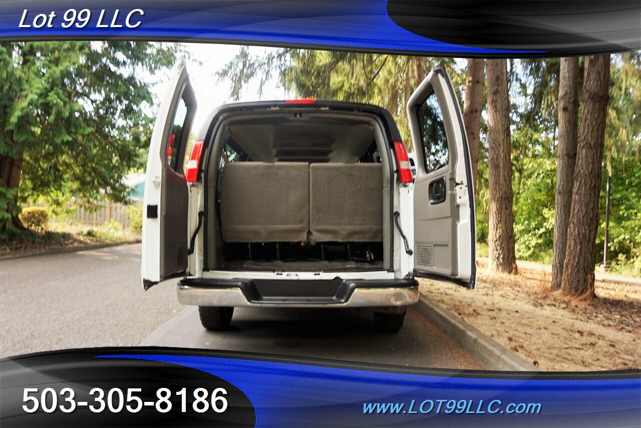 2017 Chevrolet Express LT 3500 15 Passenger Van V8 4.8L Auto BFG Tires   - Photo 28 - Milwaukie, OR 97267